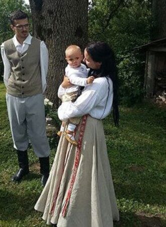 LINA KREKLI , stilizēti lina krekli.