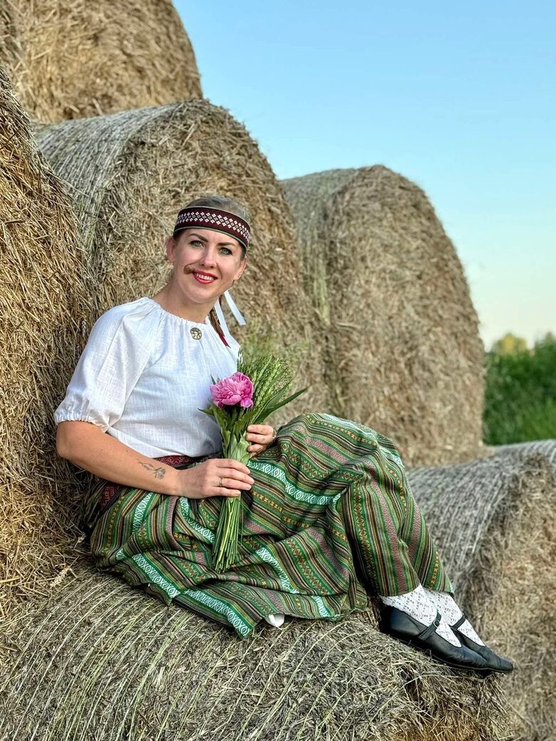 Sieviešu krekls no plāna lina auduma ,PIENA balts vai balts.XS,S.M.L.XL.XXL.XXXL