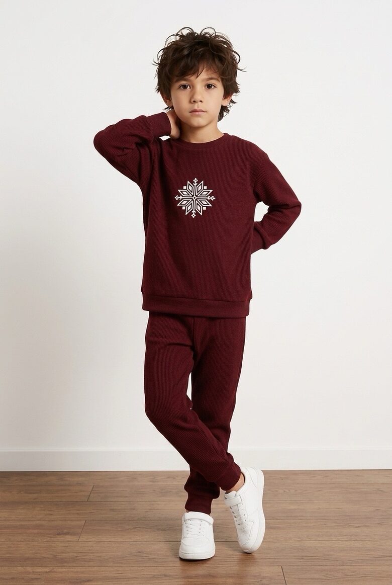 Bordo tonī džemperis VAI bikses. ,,Auseklis,,62-134..izm. 