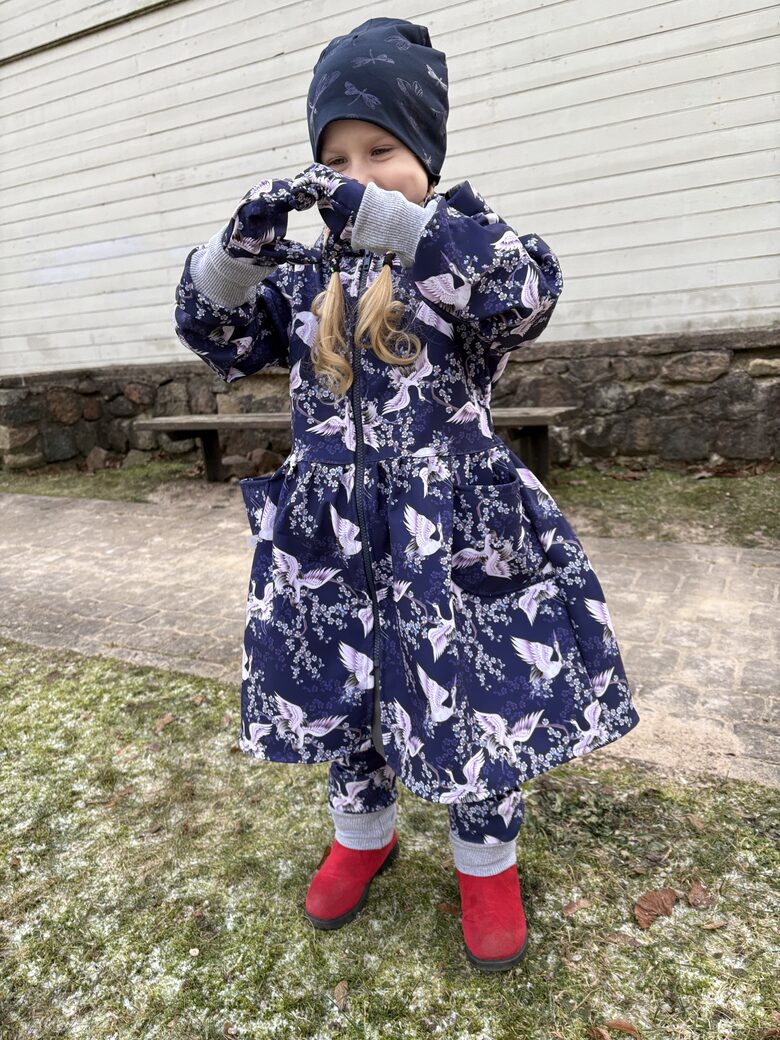 Softshell mētelis.Starpsezonu mētelis.