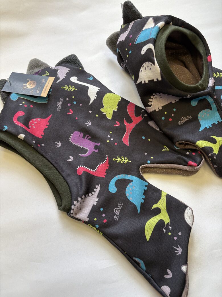 Krāsaina ķivercepure zēniem , rudens /ziemas ķivercepure.