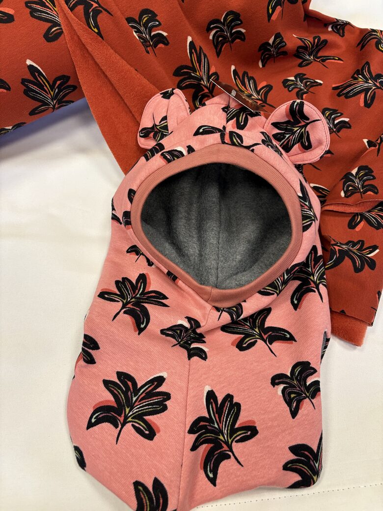 Ziemas ķivercepure meitenēm. 1-8.gadi.