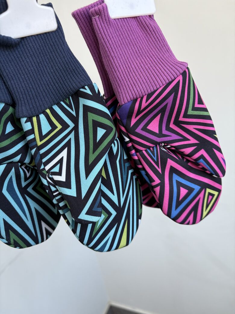 Cimdiņi no softshell.Starpsezonu.