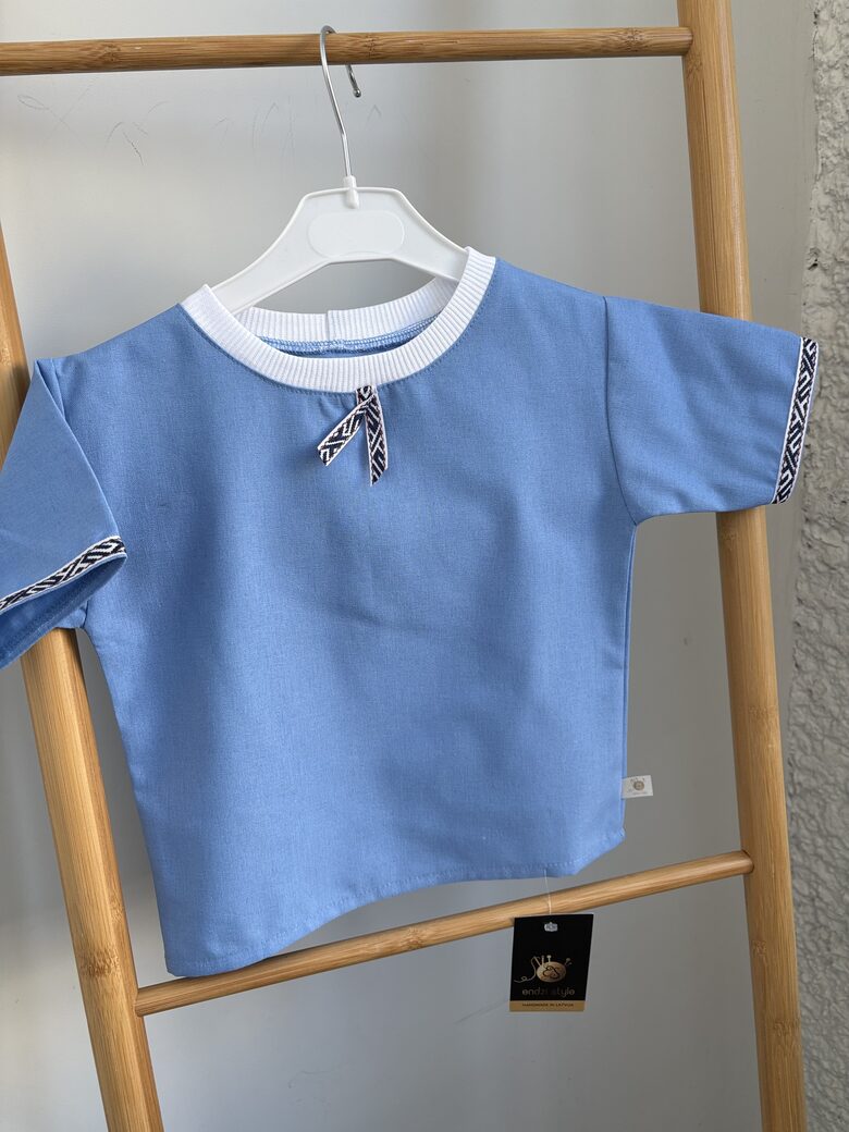 Gaiši zils lina krekls vai lina šorti zēniem.74-128.izm.