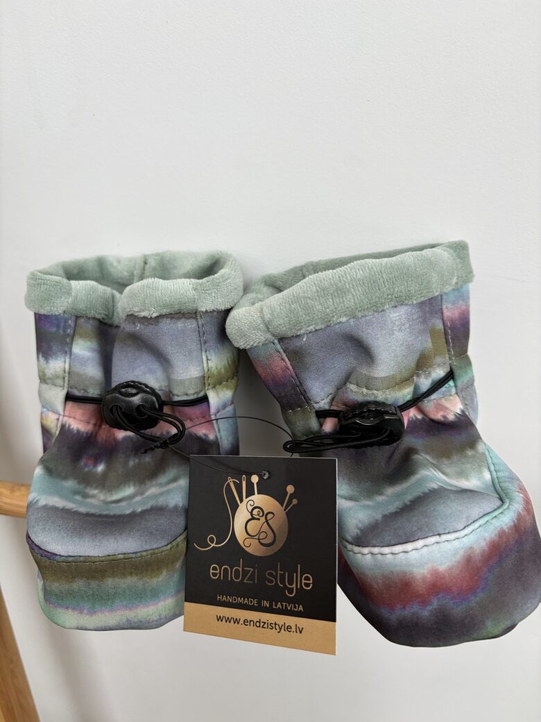 Svītrainie softshell zābaciņi. Bērnu zābaciņi.6-9.mēn.