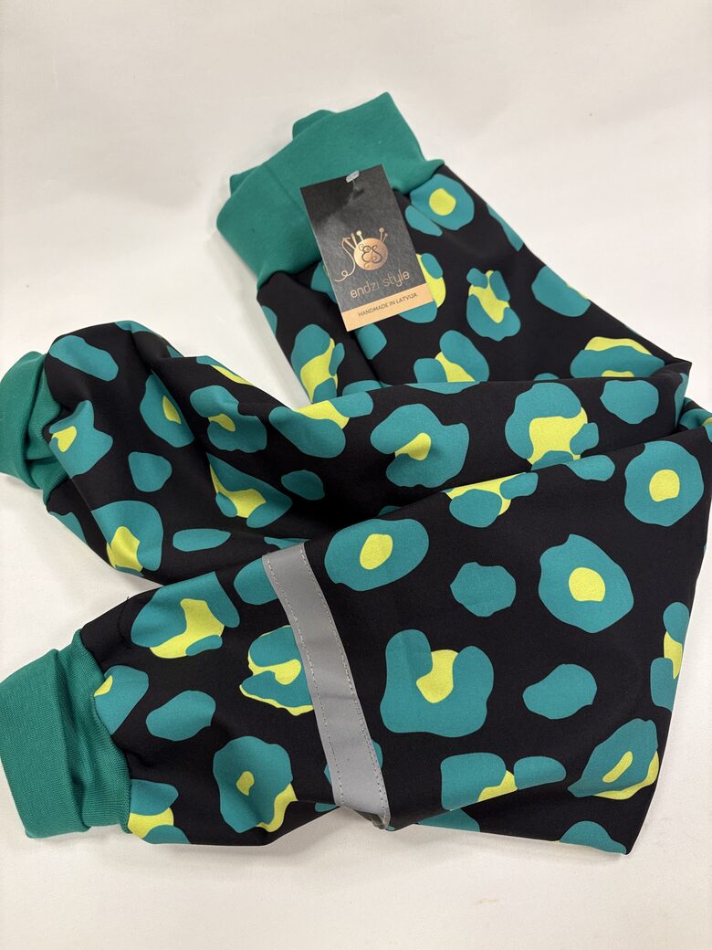 Bērnu softshell bikses.Raibas bikses.