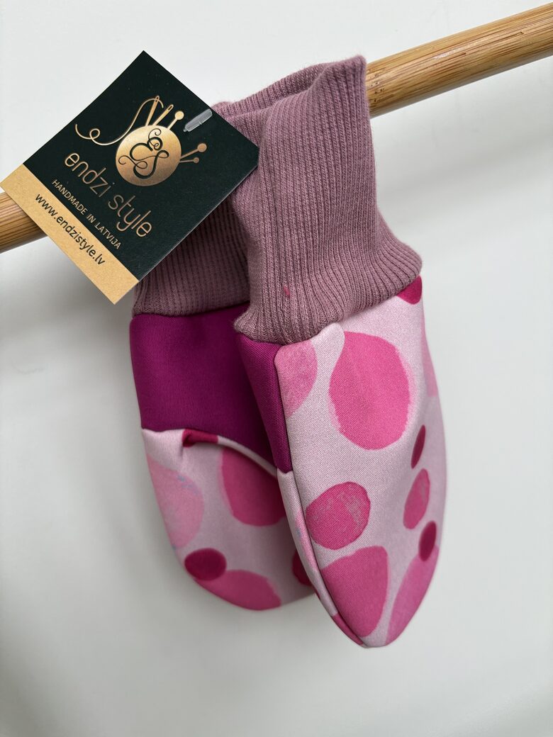 Meiteņu softshell cimdi .Rozā aplīši.