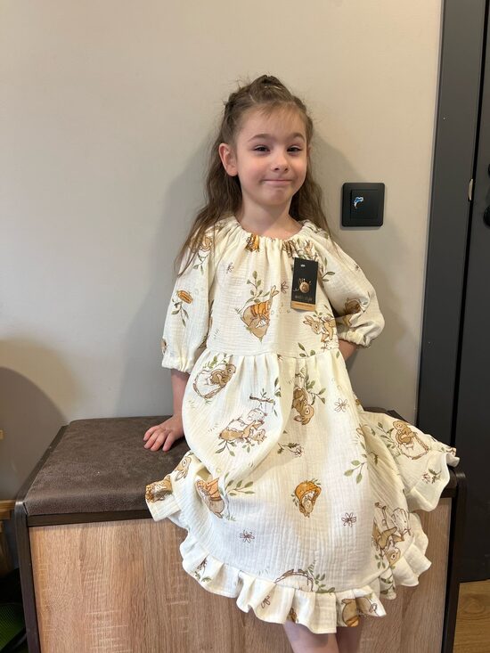 Muslīna auduma kleita meitenēm.Zaķenīte..80-140.izm. 