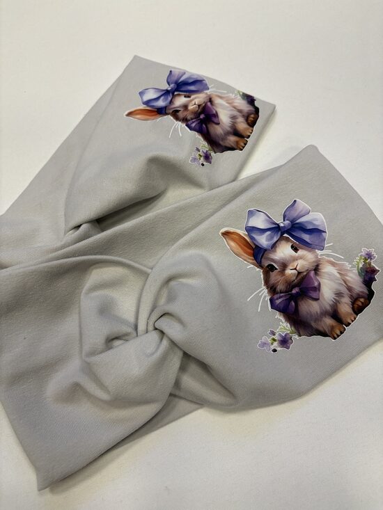 Gaiši pelēka ausainīte meitenēm.