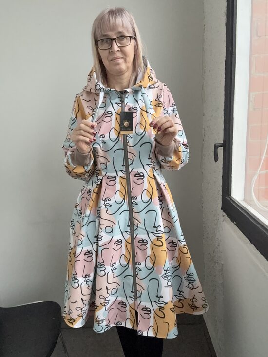 Sieviešu softshell mētelis.Sejas. XL