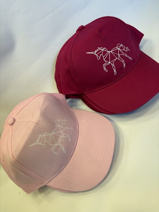 Meiteņu kepons .Vasaras cepure ar nagu. Vienradzīte. 50/55 cm.