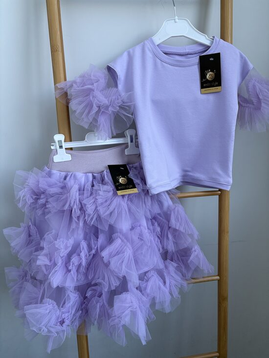 Ceriņu tonī tilla svārki vai blūzīte. Pufīgie ,,Mākoņsvārki,,