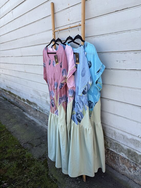 Lina kleitas.Garās lina kleitas. 