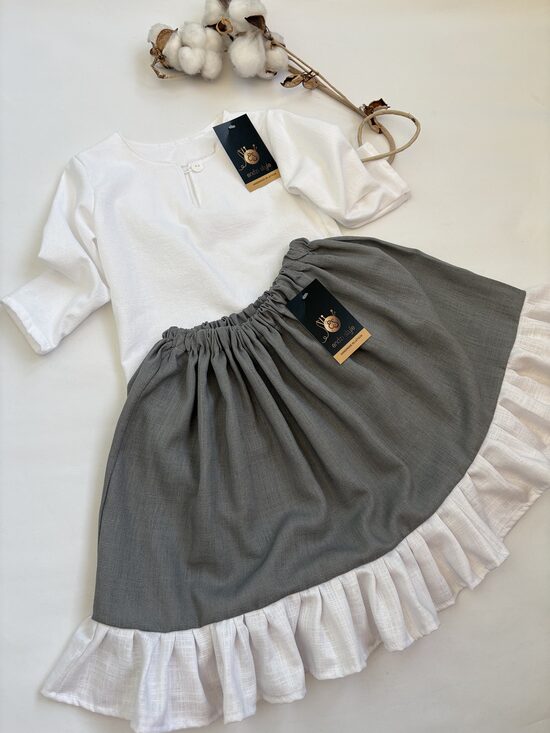 Pelēki lina svārki ar baltu lina volānu. 68-158.izm.Pieaugušo.