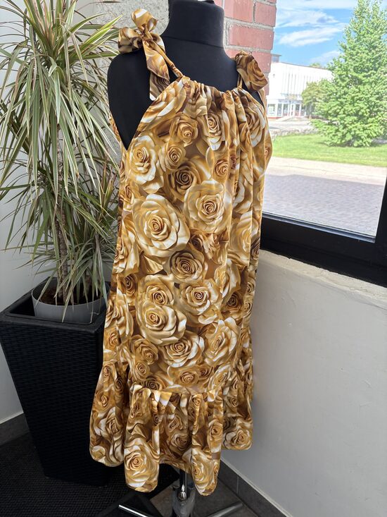 3D viskozes auduma kleita ar lencēm. (130 cm)