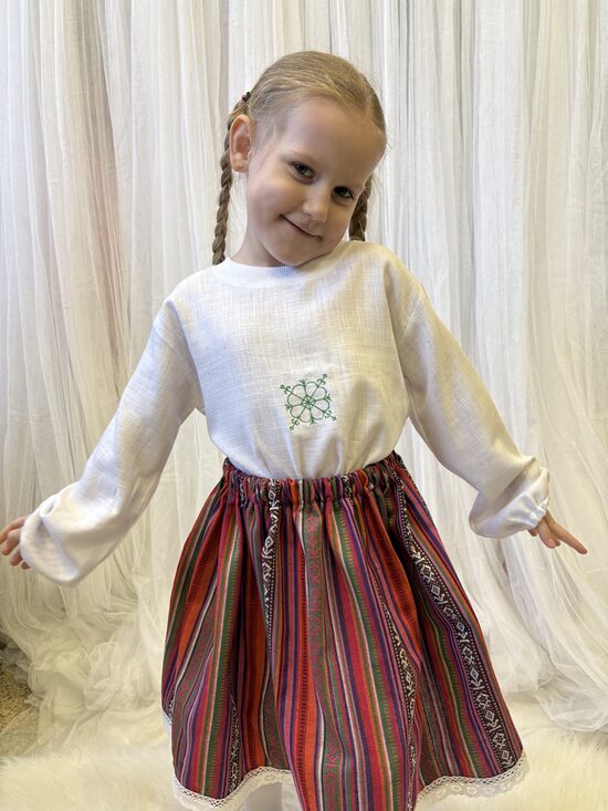 Lina krekla garām piedurknēm.Izšuvums.,,Staru saule,,Zaļš.80-134.izm.