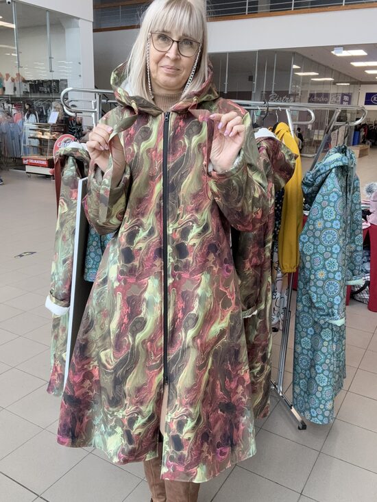 Sieviešu mētelis ar oderi.Rudens/ziema. XL.,2XL.,3XL.