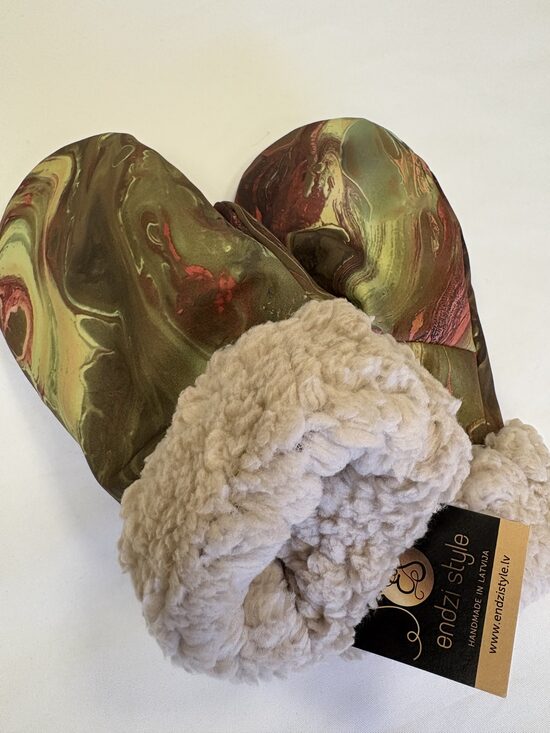 Softshell sieviešu cimdi ar bēšīgu oderi. Marmors. S/M.,L/XL