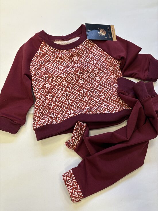 Kokvilnas trikotāžas džemperis un bikses. Komplekts pieejams uzreiz.62-98.izm.