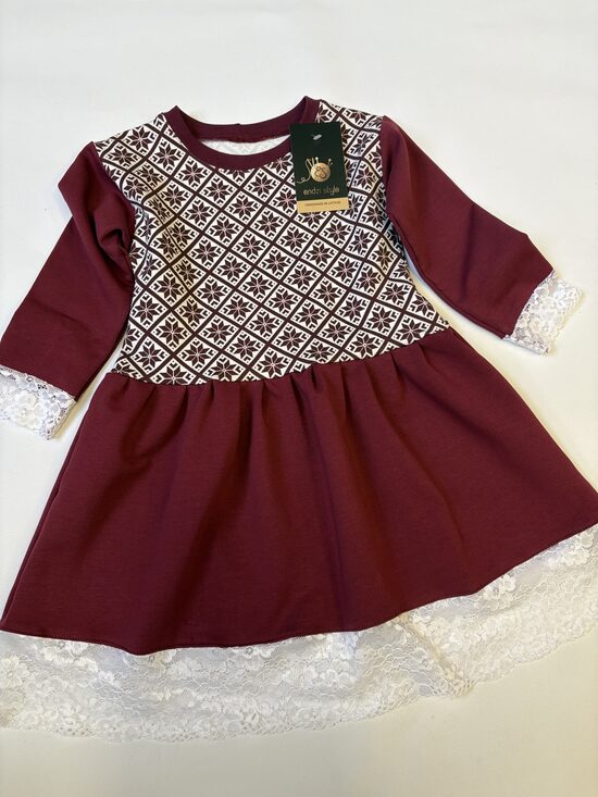 Rakstaina meiteņu kleita.,,Auseklis,, 80-134.izm.