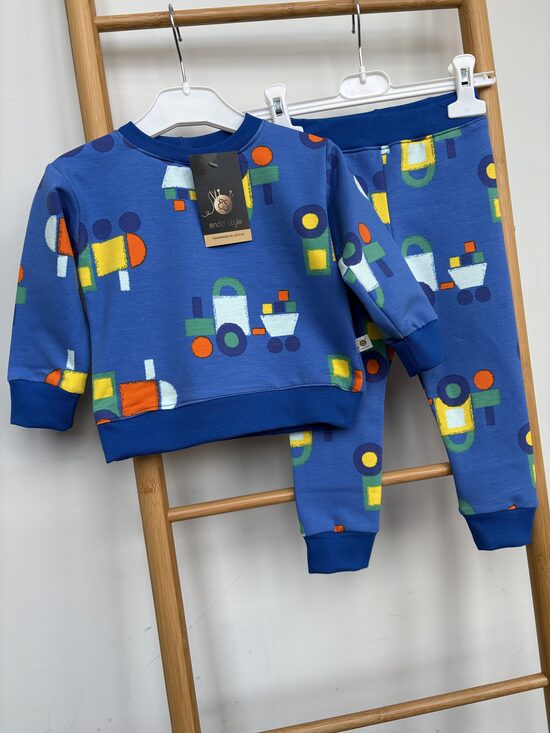 Zēnu džemperis un legini no kokvlinas trikotāžas. 86-122.izm.PIEEJAMS uzreiz.