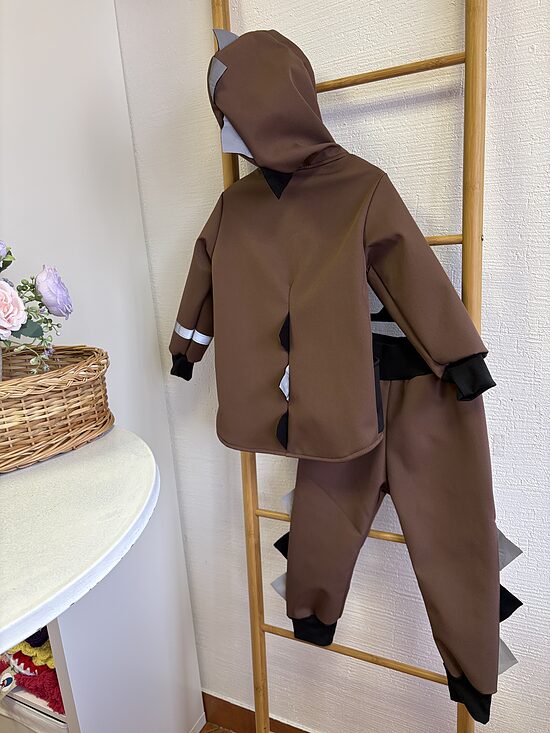 Brūna softshell jaka. Brūnas softshell bikses. Dino. 80-140.izm.