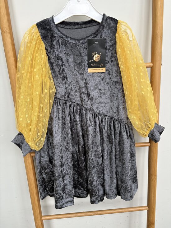 Kleitas bērniem no samta auduma. Kleita ar pumpiņtillu. 80/86.,98/104.,104/110.,110/116.izm.