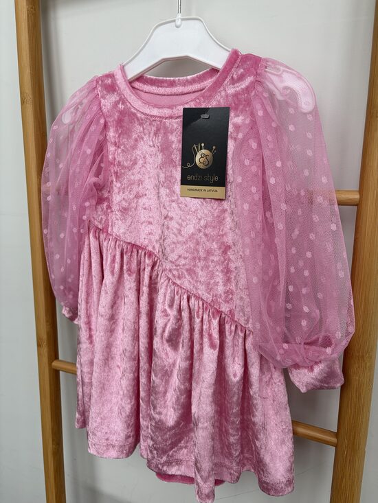 Rozā samta auduma kleita ar tillu. Rozā sapnis.86/92.,98/104.,116/122.izm.