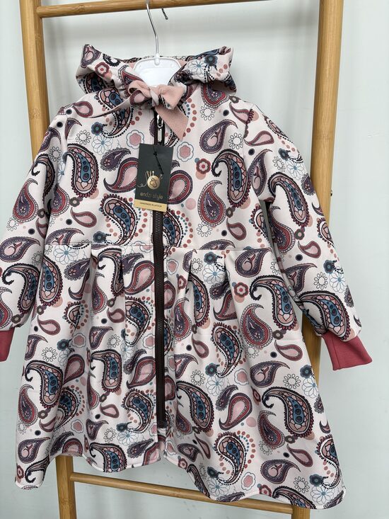 Pavasara virsjaka meitenēm no softshell. Nierītes. 98-158.izm. PIEEJAMI UZREIZ.