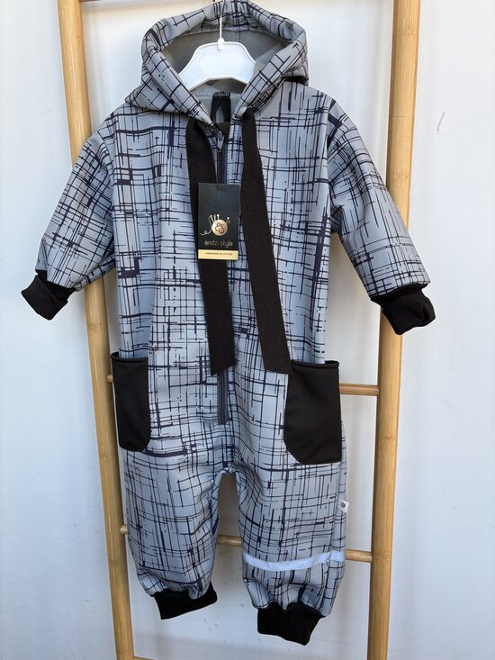 Pelēkais strīpainītis.Softshell kombinezons bērniem.74-134.izm.