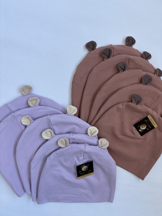 Kokvilnas trikotāžas cepures pavasarim. Ceriņu tonis.Gaišais kastanis.