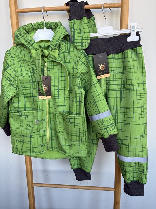 Zaļa softshell jaka bērniem.Zaļas softshell bikses.