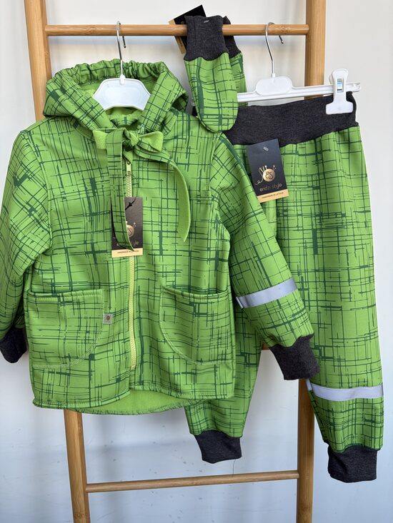 Zaļi strīpains.Softshell virsjaka bērniem.Softshell mētelis.Softshell bikses.