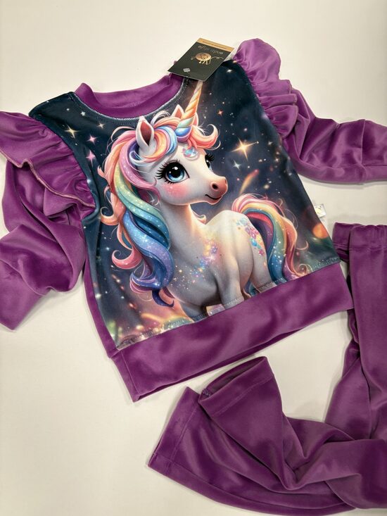 Lillā tonī samta auduma džemperis un legingi meitenēm.92 -140.izm.PIEEJAMI UZREIZ.