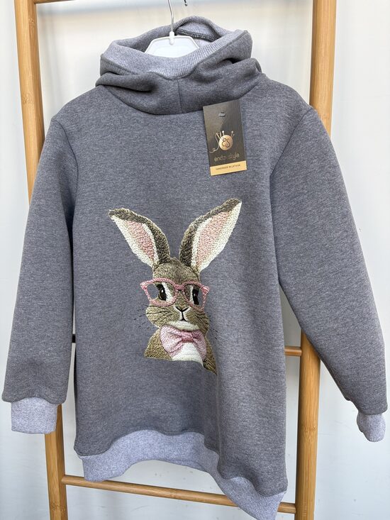 Pelēki kokvilnas siltā auduma hūdiji.Zaķi. 128,134,140.izm.