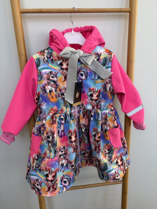 Softshell mētelis meitenēm. Vienradzīte.92/98.,98/104.,104/110.izm.