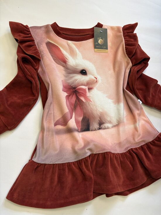 Džemperis ar volānu meitenēm.Trusītis.122.,128.,134.,izm.