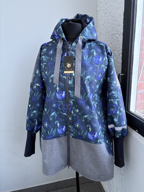 Sieviešu softshell jaka .TIKAI TEV.(180 cm)