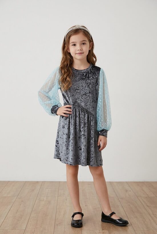 Svētku kleita meitenēm. 104/110.izm.