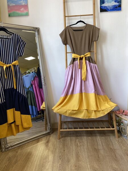 Lina kleita. nr 4. 34/36 izm.