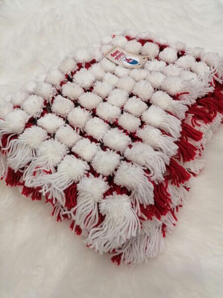 Pom pom sedziņa mazulim. ,,Sirsniņa,, 90/70 cm